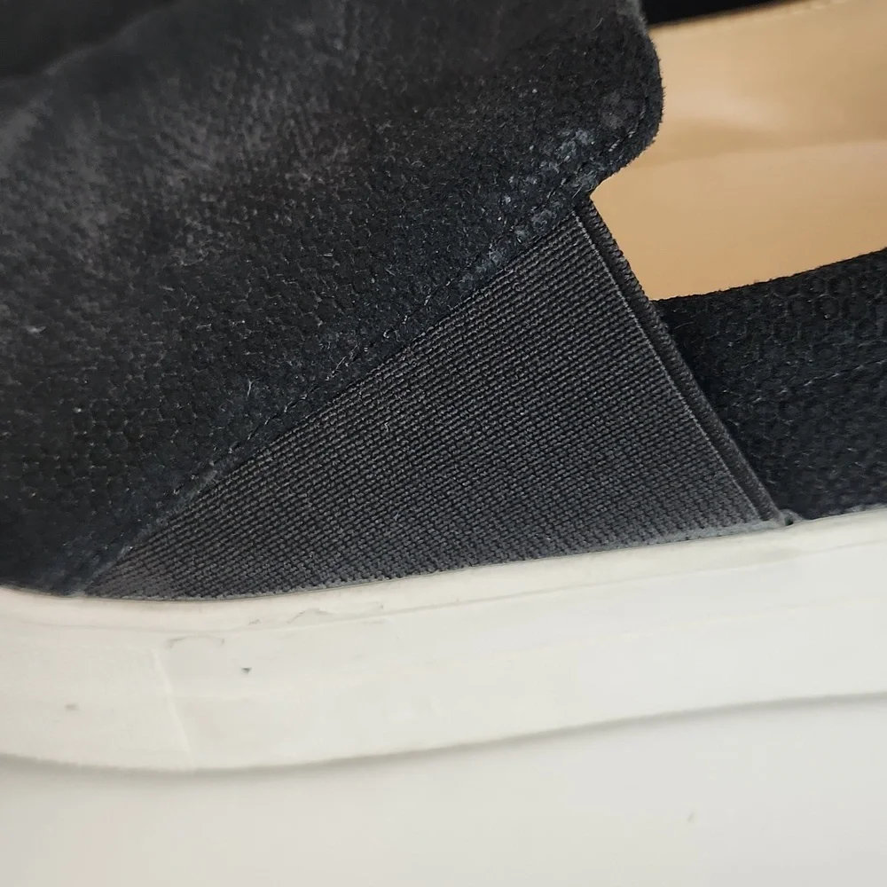 Vince Camuto VP- Korli Black Loafers, size 9.5